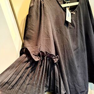 💙I jeans by Buffalo Charcoal Blouse with Flared Sleeves